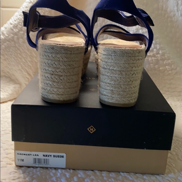 Halogen Blue Suede sandals size 11 EUC - Picture 4 of 6